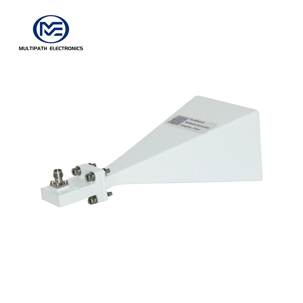 Antenne cornet à gain standard WR42 avec adaptateur guide d'ondes vers coaxial, 17,6-26,7 GHz, gain nominal 10-20 dBi, 2.4-F